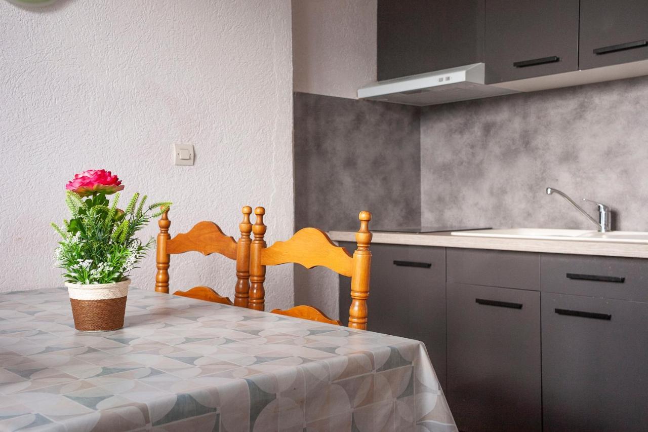 Le Catalan - Hotel Et Appartements モン・ルイ エクステリア 写真