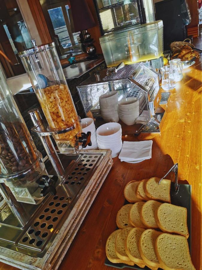 Le Catalan - Hotel Et Appartements モン・ルイ エクステリア 写真