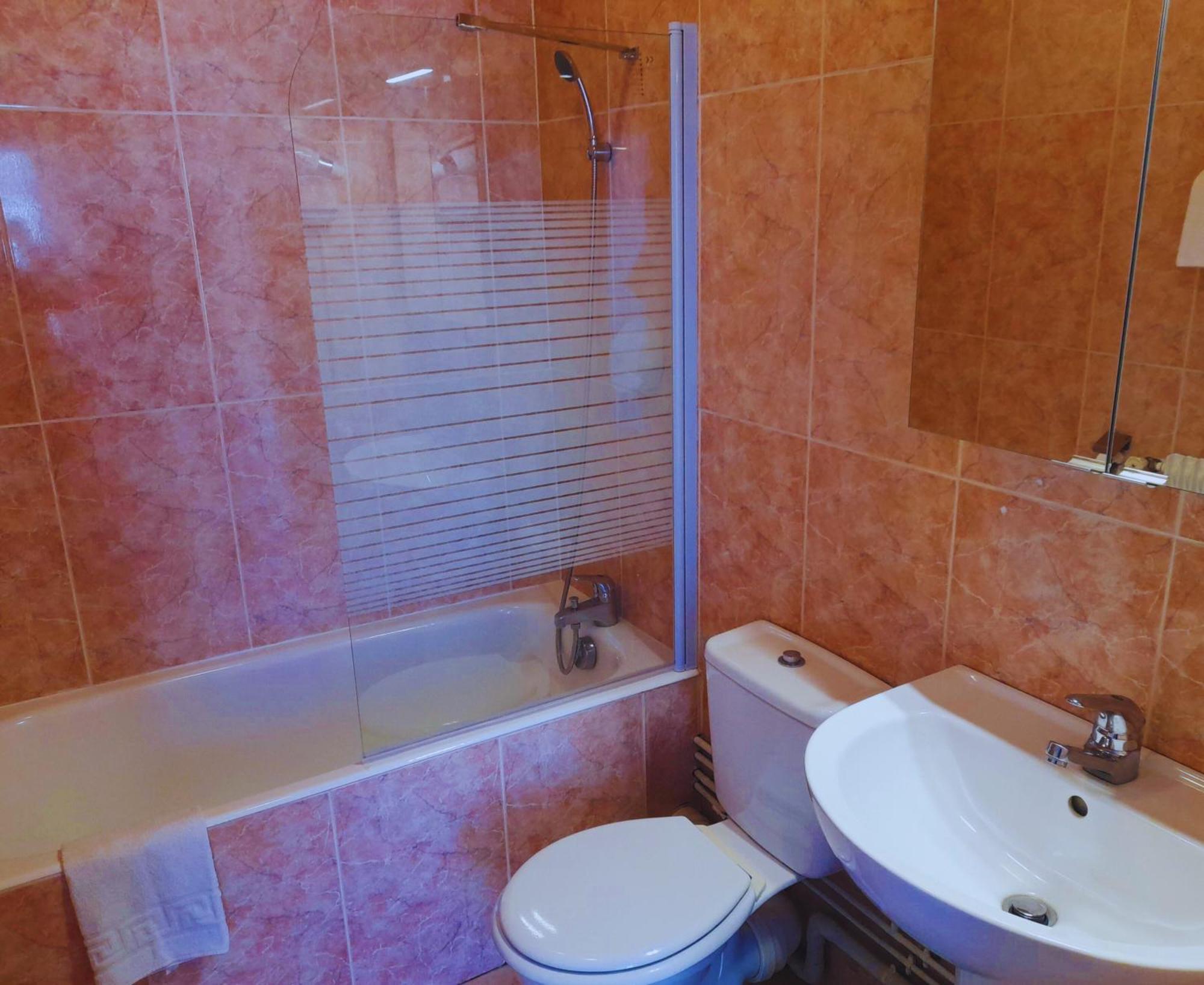 Le Catalan - Hotel Et Appartements モン・ルイ エクステリア 写真