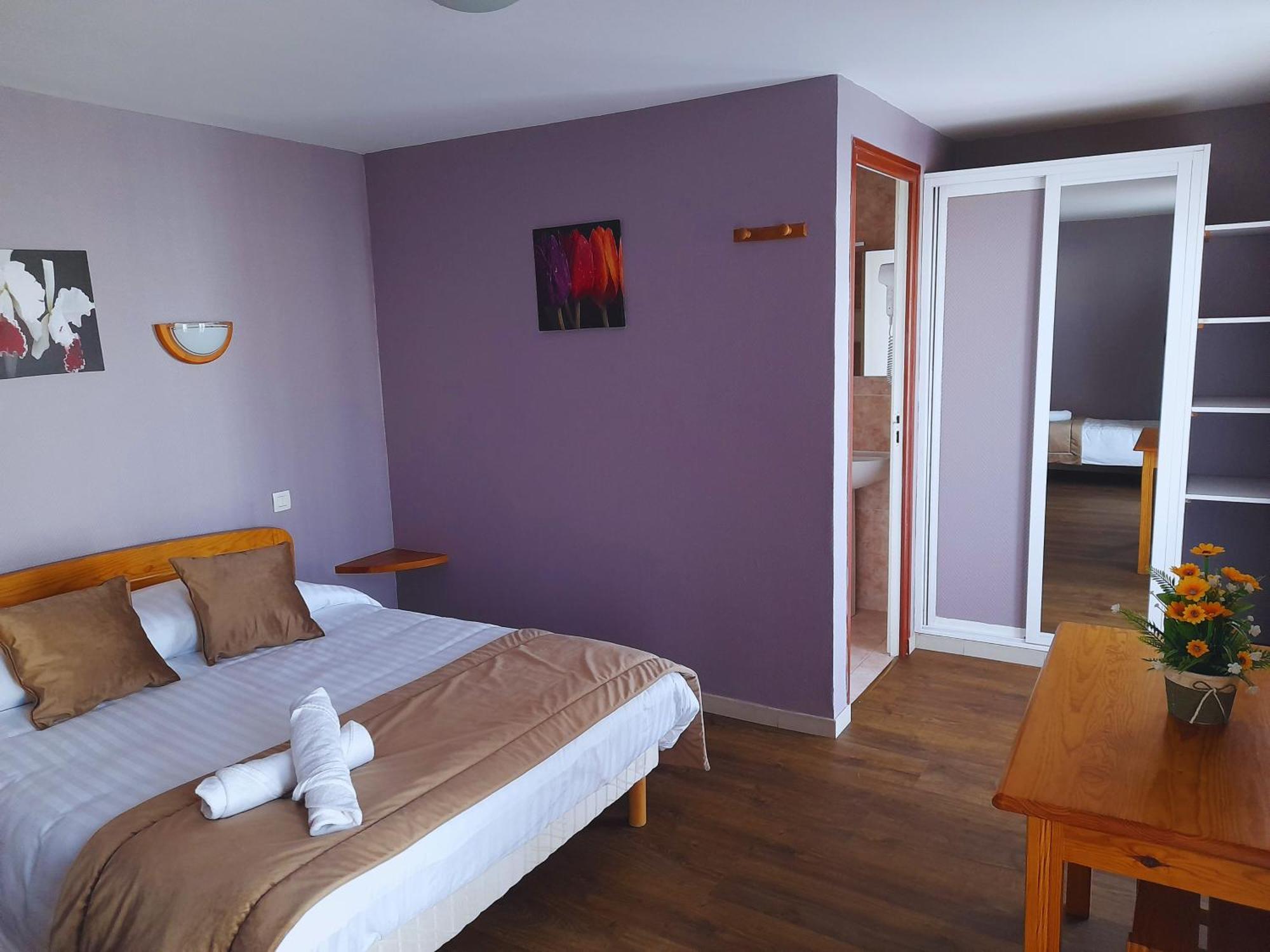 Le Catalan - Hotel Et Appartements モン・ルイ エクステリア 写真