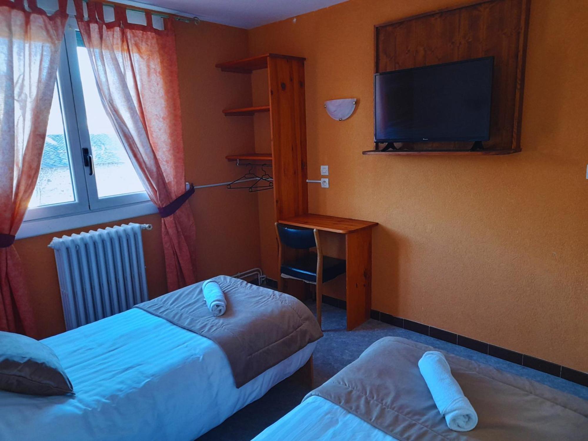 Le Catalan - Hotel Et Appartements モン・ルイ エクステリア 写真